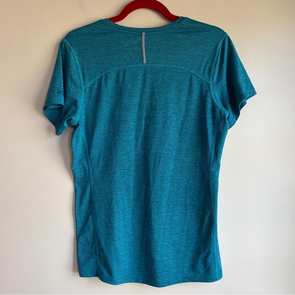 REI Women's Short Sleeve Active Tee Shirt Size M - Picture 3 of 5